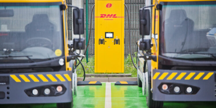 Advancing electric mobility: DHL opens first Electric Vehicle Center of Excellence in Continental Europe